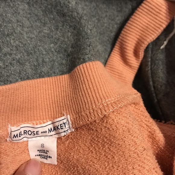 Sweatshirt - Picture 3 of 4